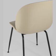 Стул пластиковый Stool Group Beetle бежевый ножки металл черный